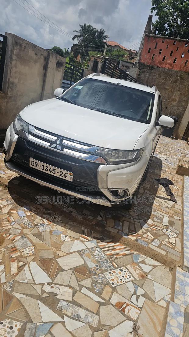 Mitsubishi Outlander 2.0 PHEV AWD 2017 White
