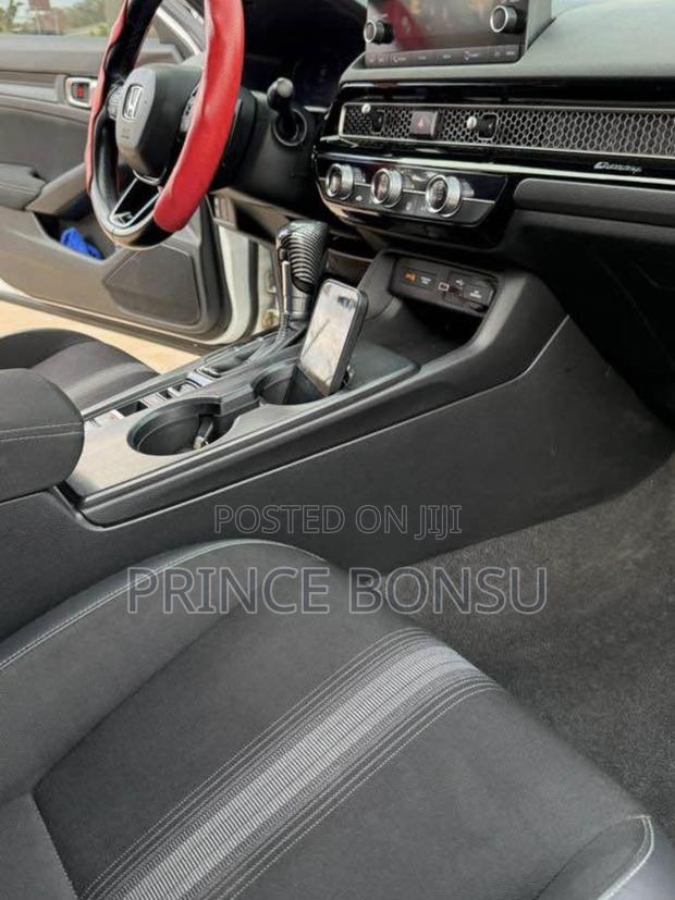 Honda Civic 2024 White