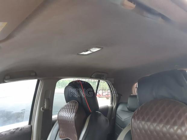 Toyota Vitz 1.3 AWD 5dr 2010 Silver