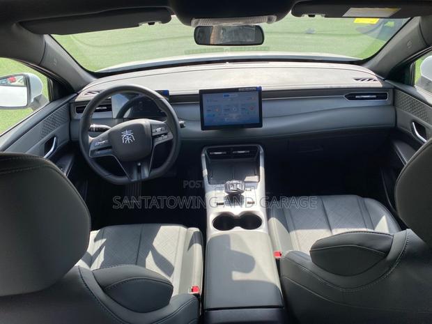 New BYD E2 43 kWh 94 hp FWD 2025 White