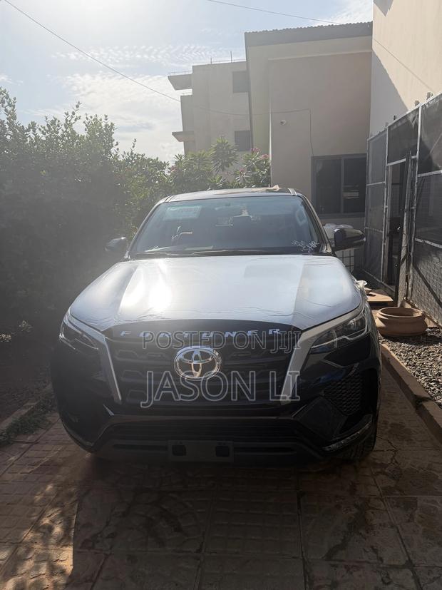 New Toyota Fortuner 2025 Black