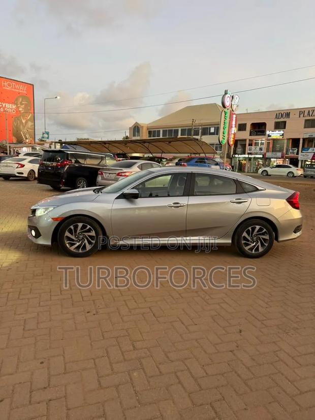 Honda Civic EX 4dr Sedan (2.0L 4cyl) 2017 Silver