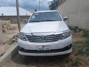 Toyota Fortuner 2.7 AWD 2012 White for sale