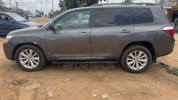 Toyota Highlander Hybrid Limited 2010 Gray