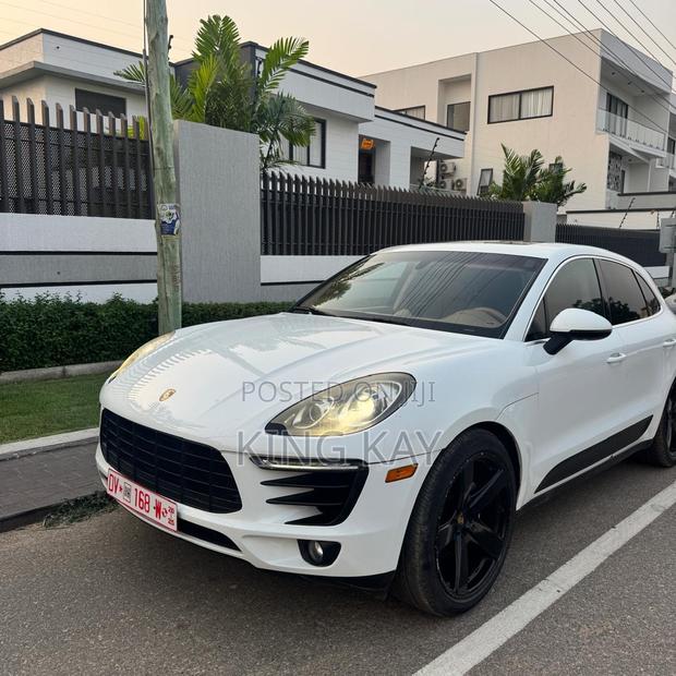 Porsche Macan Turbo 2016 White