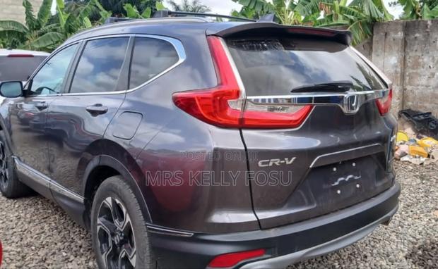 Honda CR-V Touring 4dr SUV AWD (1.5L 4cyl CVT) 2017 Gray