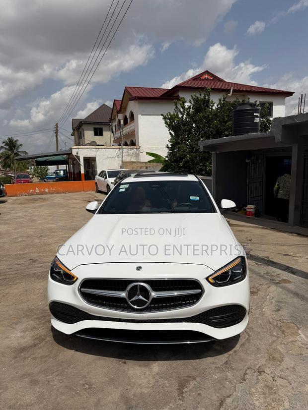 Mercedes-Benz C300 2023 White