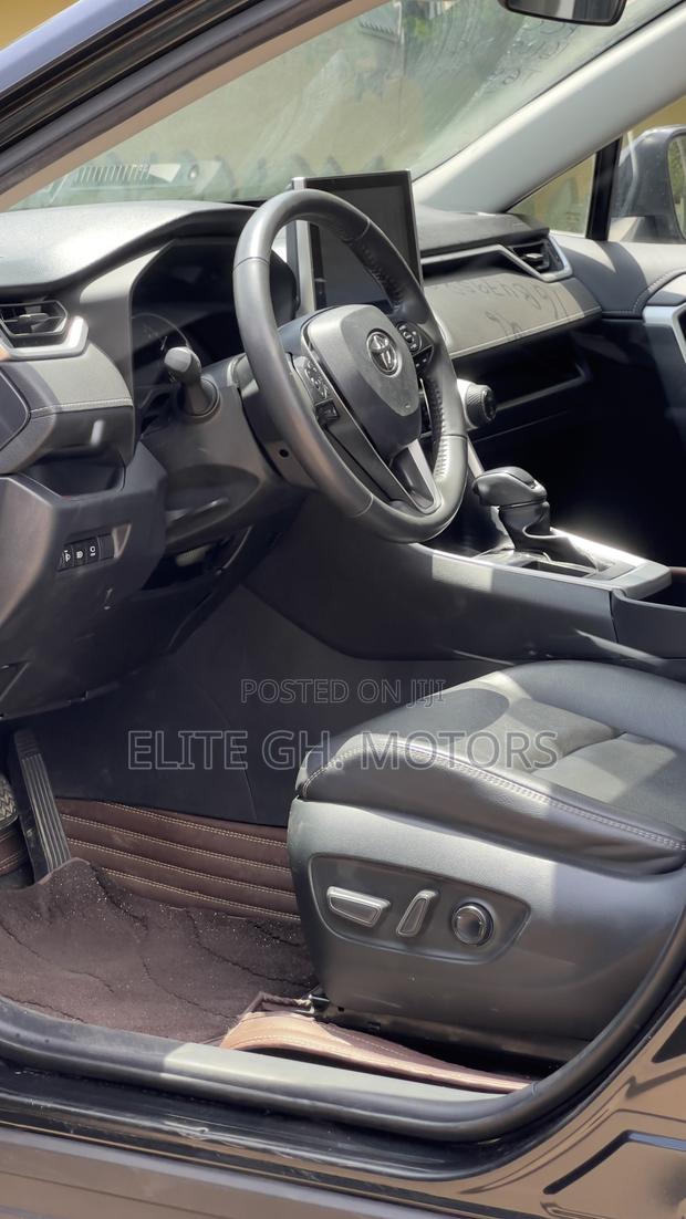 Toyota RAV4 2022 Black