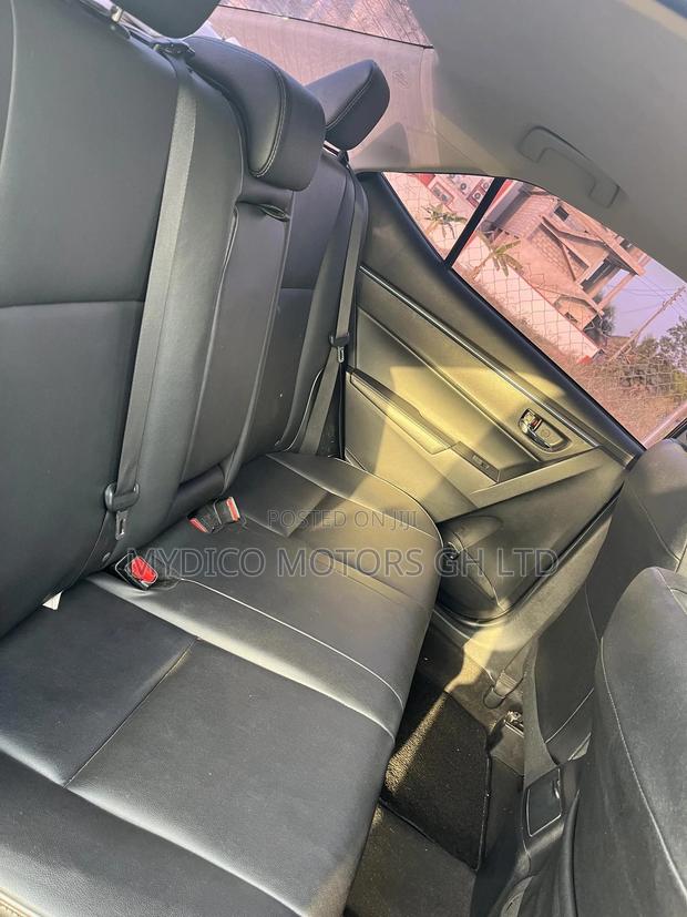 Toyota Corolla S 4dr Sedan (1.8L 4cyl CVT) 2016 Black