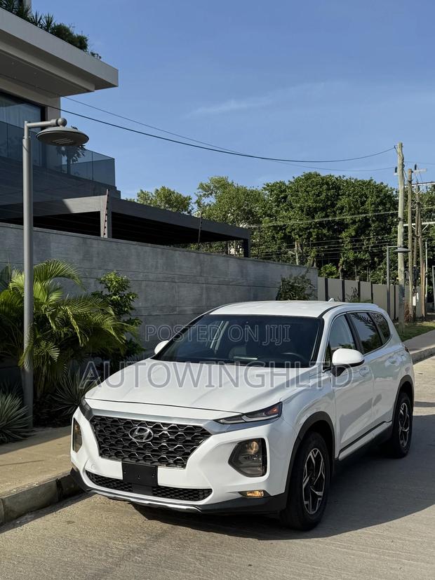 Hyundai Santa Fe SE 2.4 FWD 2019 White