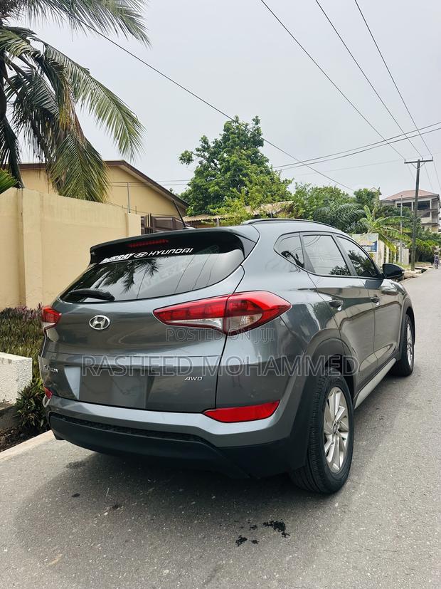 Hyundai Tucson Limited AWD 2016 Gray