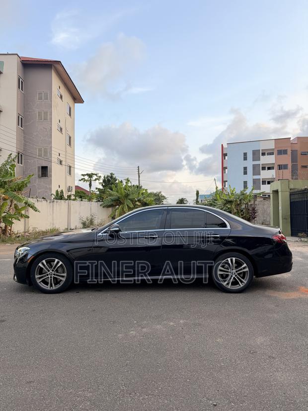 Mercedes-Benz E350 2021 Black