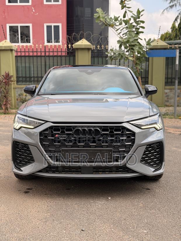 Audi Q3 RS 2021 Gray