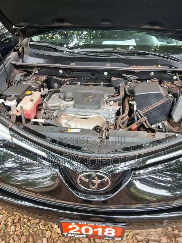 Toyota RAV4 LE 4dr SUV AWD (2.5L 4cyl 6A) 2018 Black