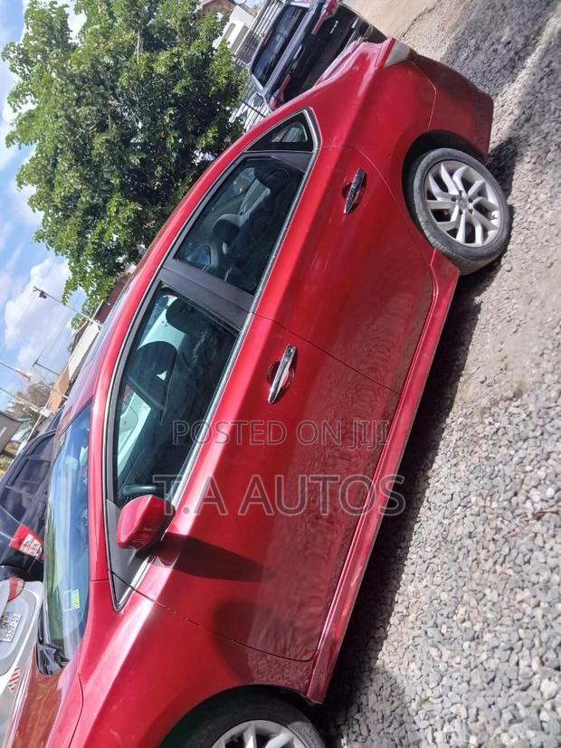 Nissan Sentra S 4dr Sedan (1.8L 4cyl 6M) 2015 Red