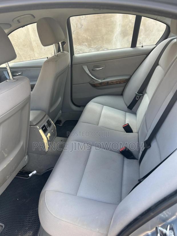 BMW 320i 2012 Silver