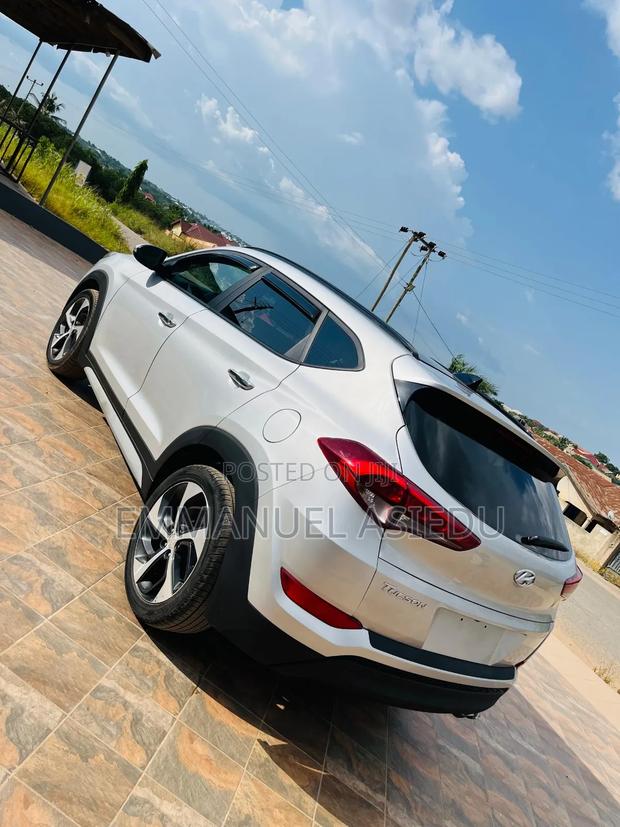 Hyundai Tucson Limited AWD 2018 Silver