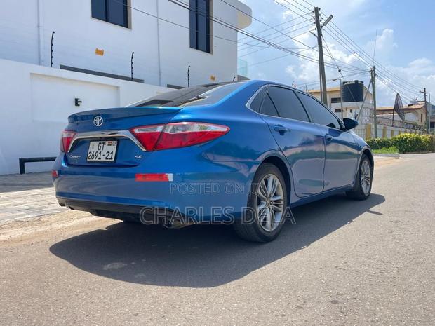 Toyota Camry LE 4dr Sedan (2.5L 4cyl 6A) 2017 Blue