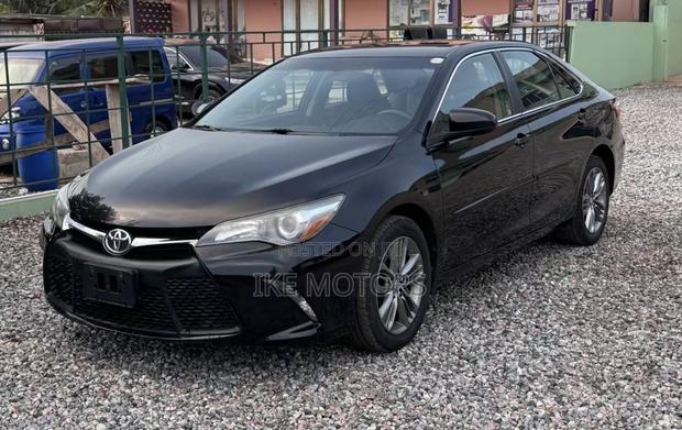 Toyota Camry 2017 Black
