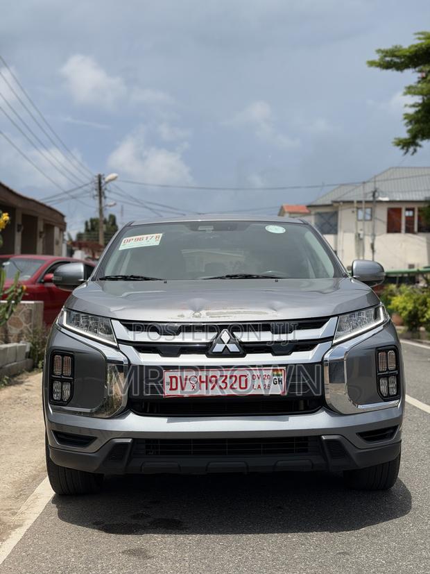 Mitsubishi Outlander Sport SE 2021 Gray