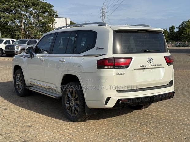 New Toyota Land Cruiser 79 Series 2023 White