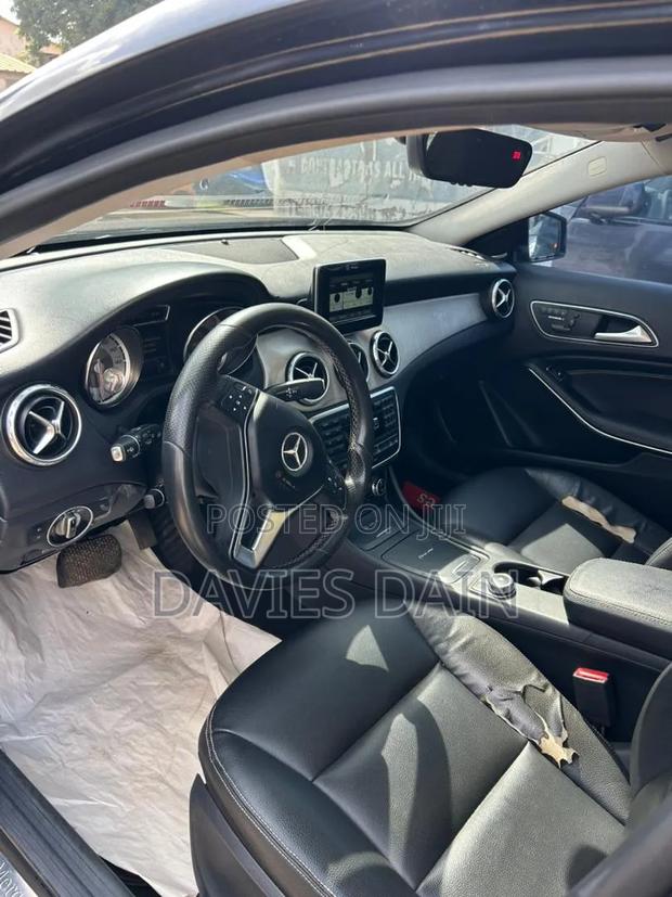 Mercedes-Benz GLA 250 2015 Black