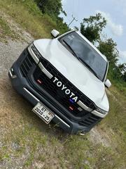 Toyota Land Cruiser 2024 White for sale