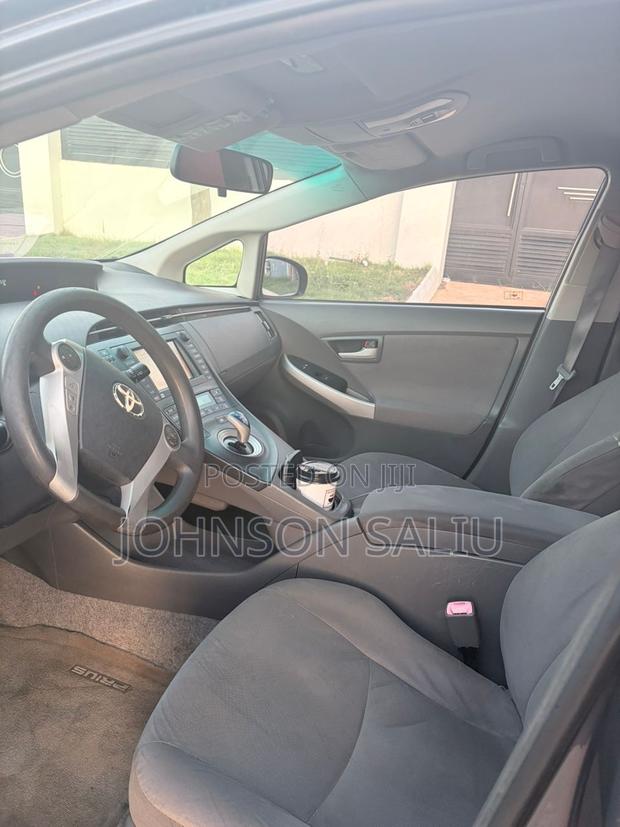 Toyota Prius I 2010 Gray