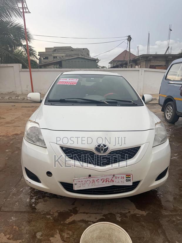 Toyota Belta 2010 White