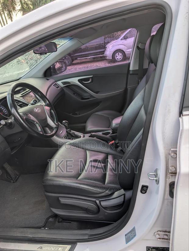 Hyundai Avante 2015 White