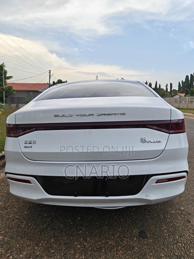 BYD Qin Plus DM-i 2023 White