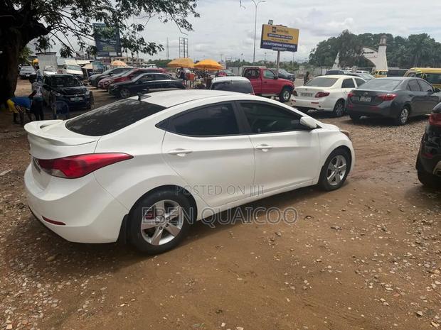 Hyundai Elantra 2015 White
