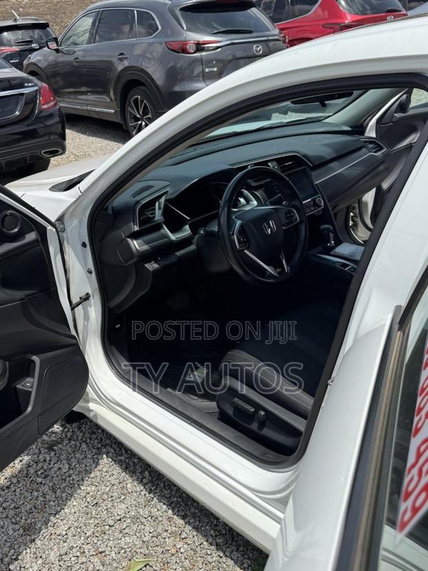 Honda Civic EX Sedan 2019 White
