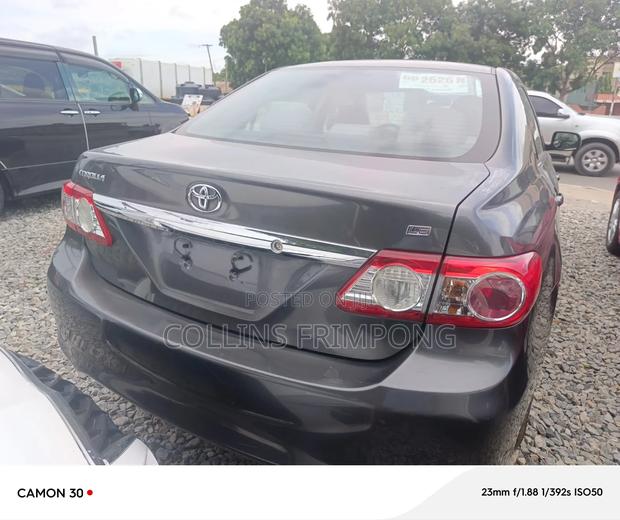 Toyota Corolla LE 4dr Sedan (1.8L 4cyl 4A) 2013 Gray