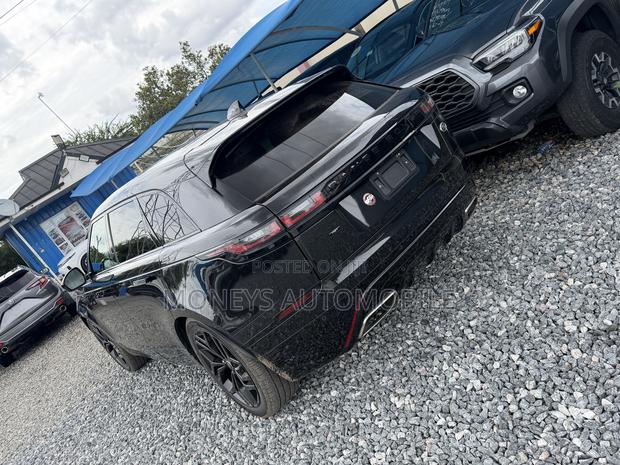 Land Rover Range Rover Velar 2024 Black