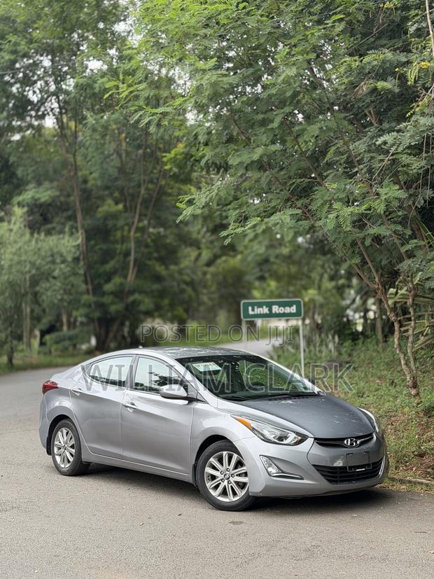 Hyundai Elantra SE Sedan FWD (1.8L 4cyl 6A) 2016 Silver