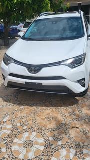 Toyota RAV4 XLE AWD (2.5L 4cyl 6A) 2017 White for sale