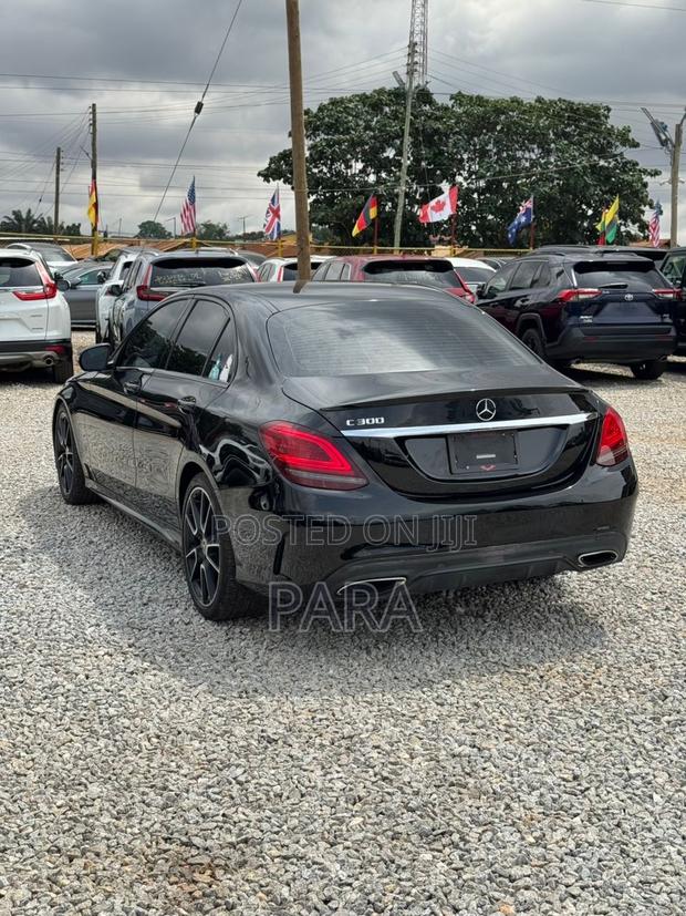 Mercedes-Benz C300 2020 Black