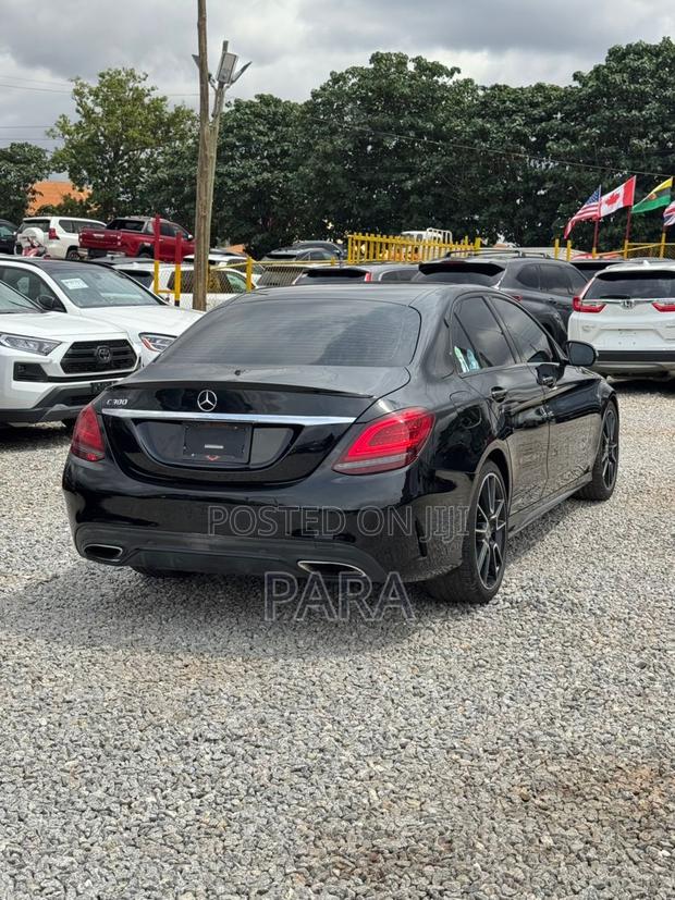 Mercedes-Benz C300 2020 Black