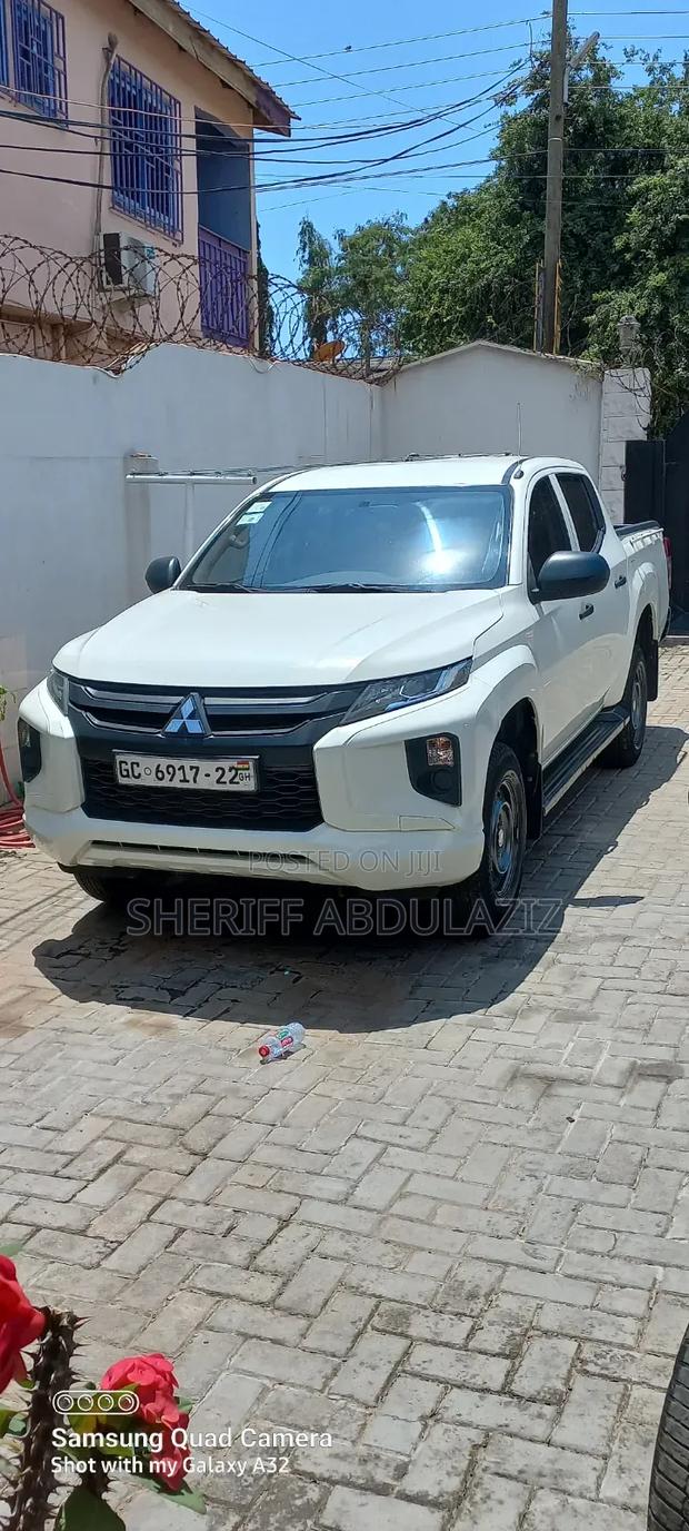 Mitsubishi L200 Double Cab 2.2 4WD 2021 White
