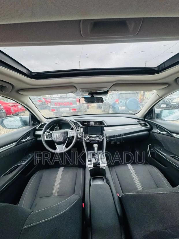 Honda Civic 2019 Silver