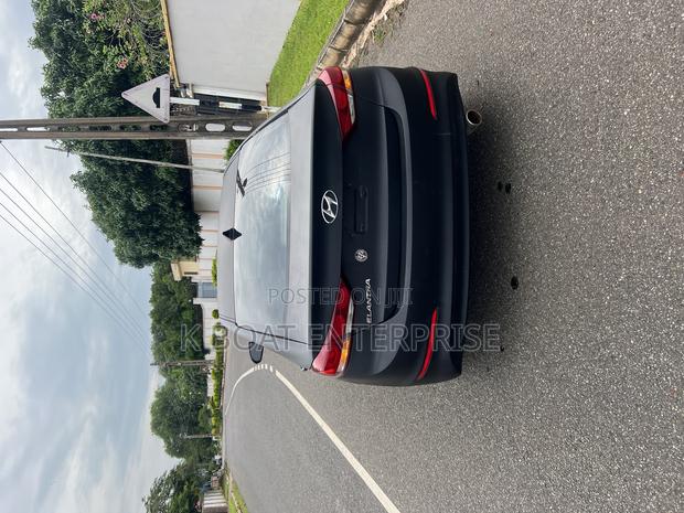 Hyundai Elantra Limited 2018 Black
