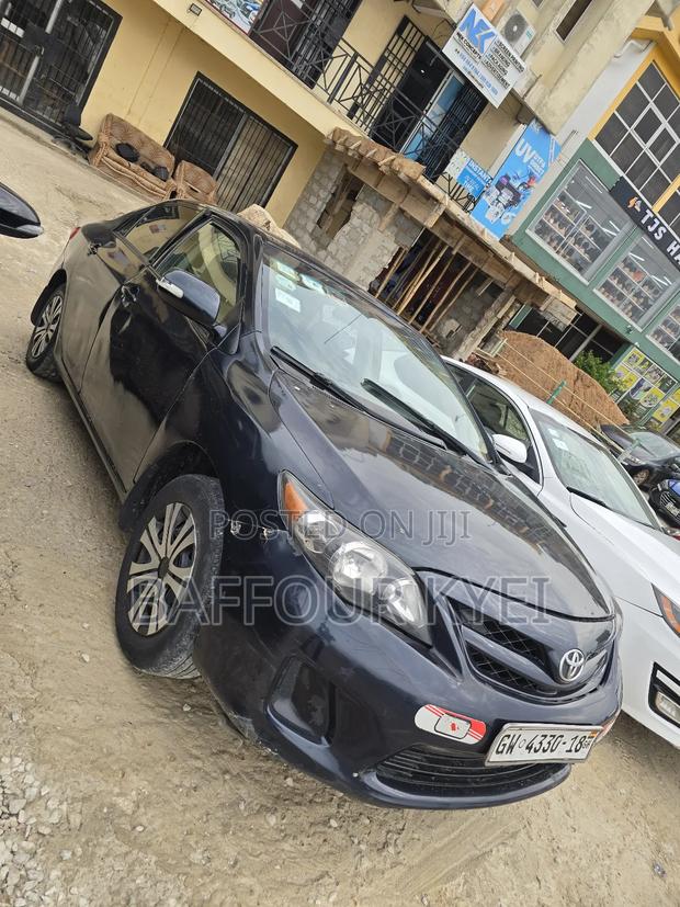 Toyota Corolla LE 4dr Sedan (1.8L 4cyl 4A) 2012 Blue
