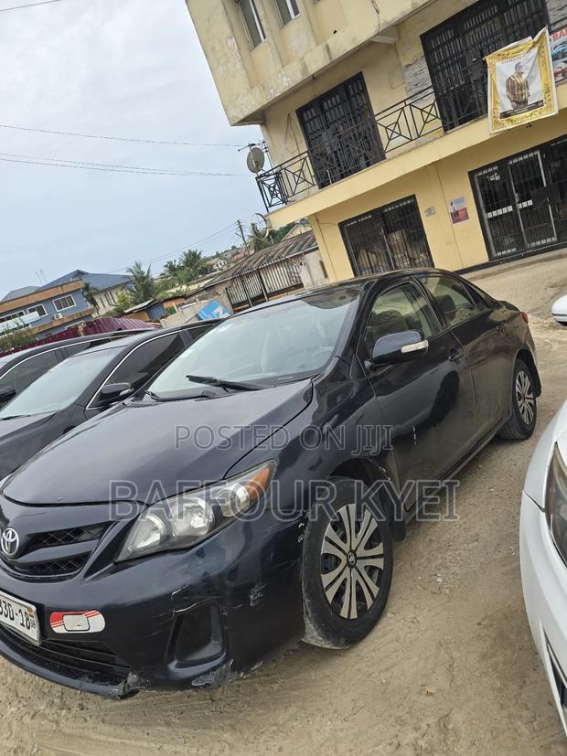 Toyota Corolla LE 4dr Sedan (1.8L 4cyl 4A) 2012 Blue
