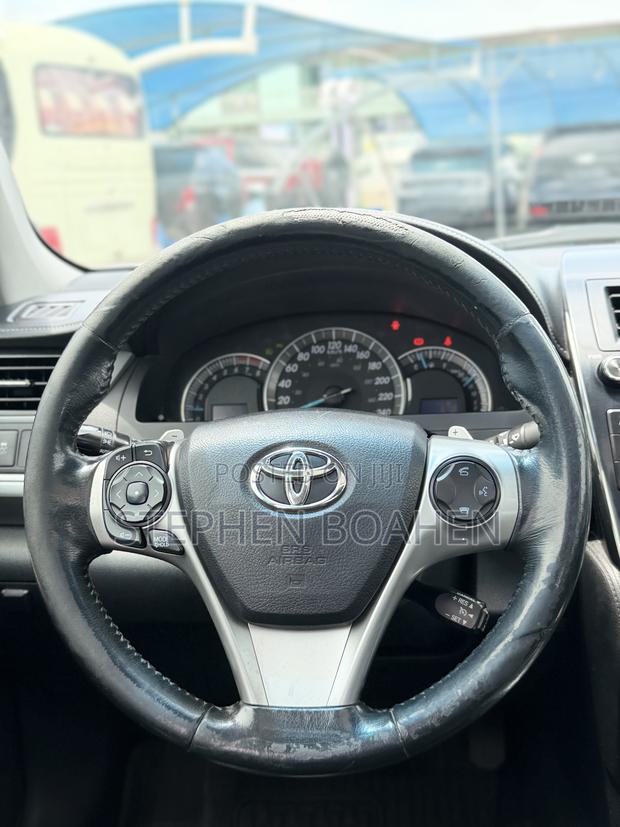 Toyota Camry 2014 Silver