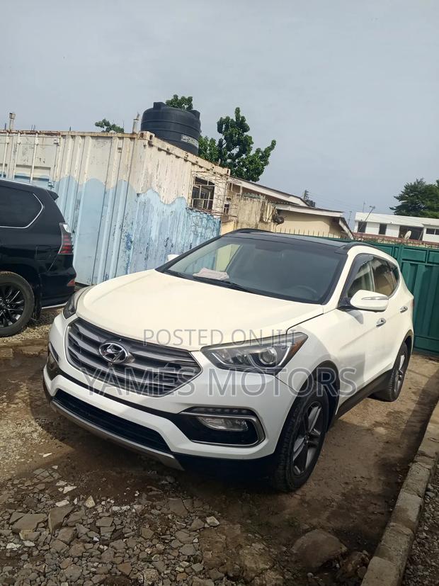 Hyundai Santa Fe 2016 White