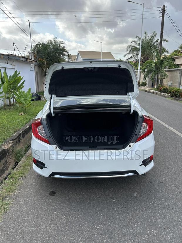 Honda Civic Touring Sedan 2020 White