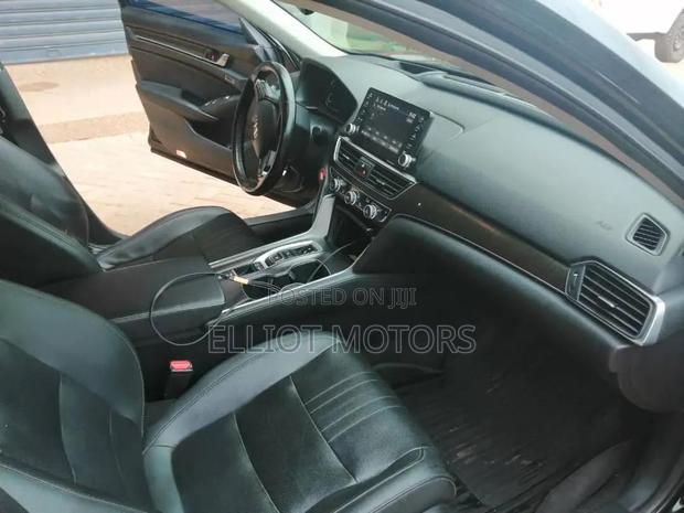 Honda Accord Touring 2.0T 2020 Black