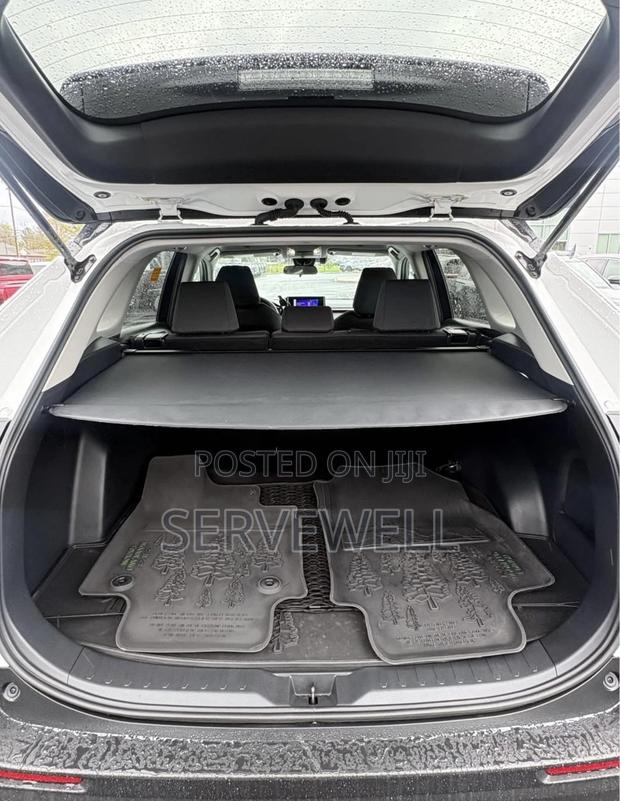 Toyota RAV4 2024 White