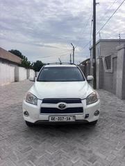 Toyota RAV4 2010 White for sale